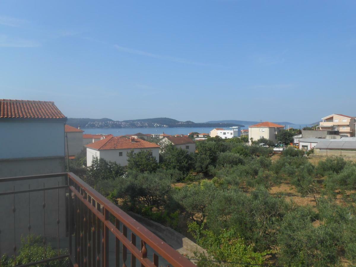 Apartment Luka Trogir Luaran gambar