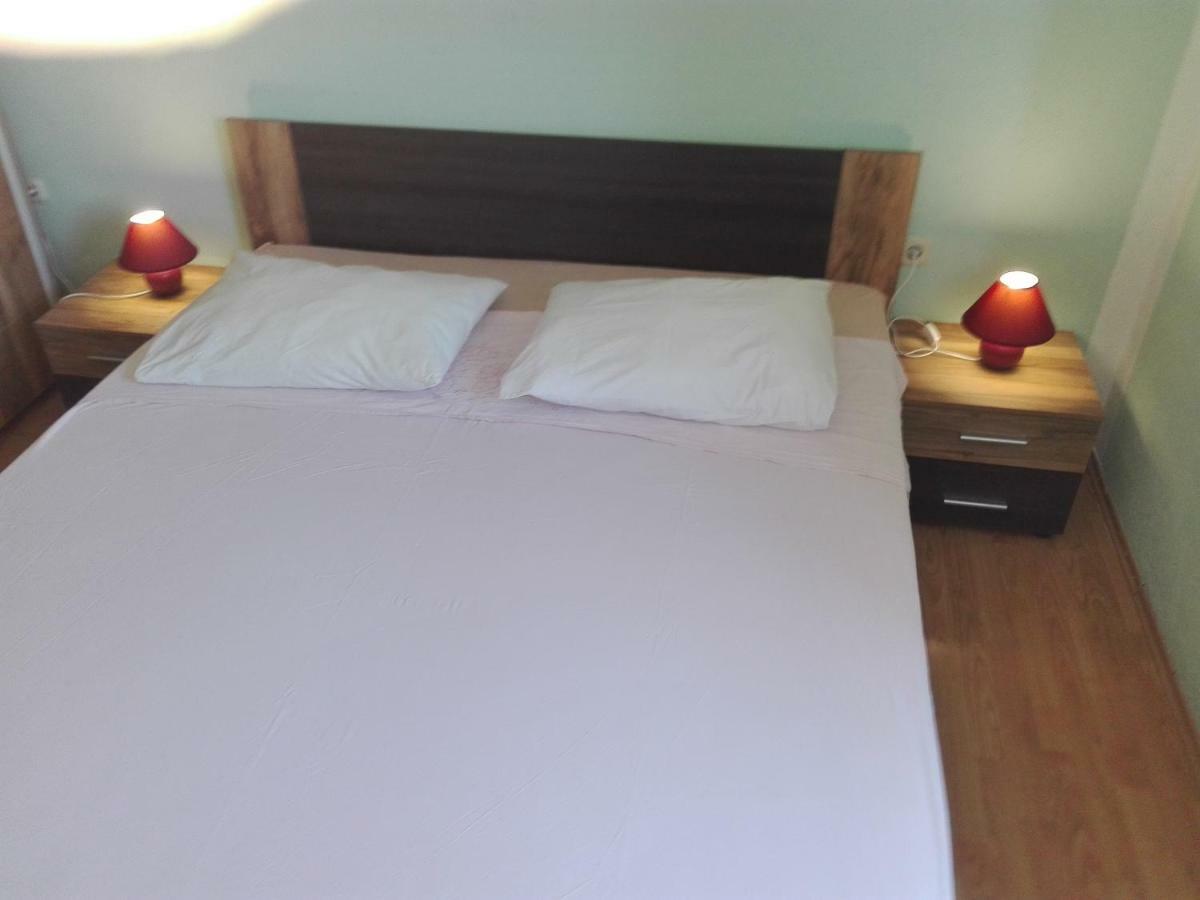 Apartment Luka Trogir Luaran gambar