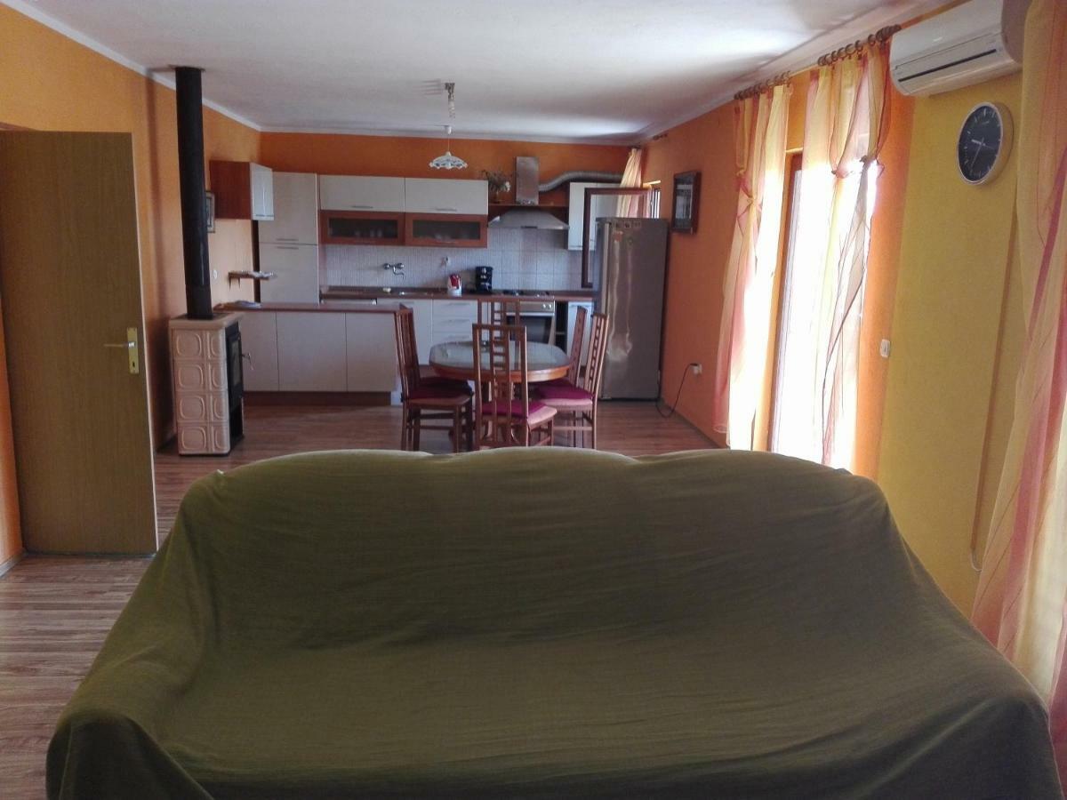 Apartment Luka Trogir Luaran gambar