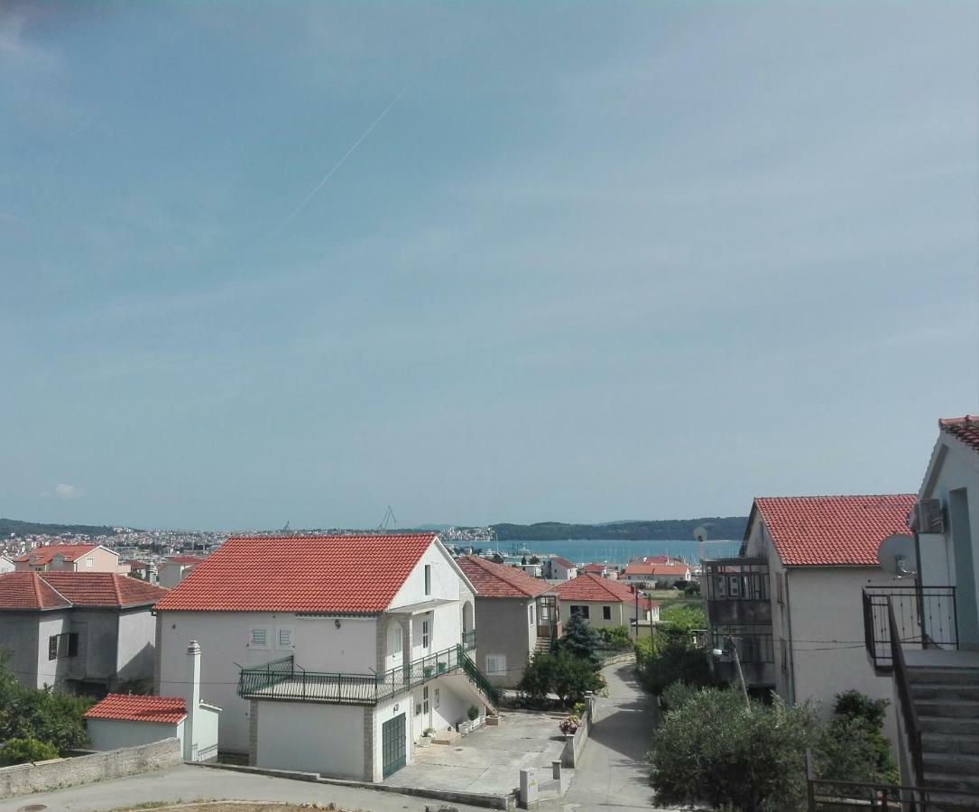Apartment Luka Trogir Luaran gambar
