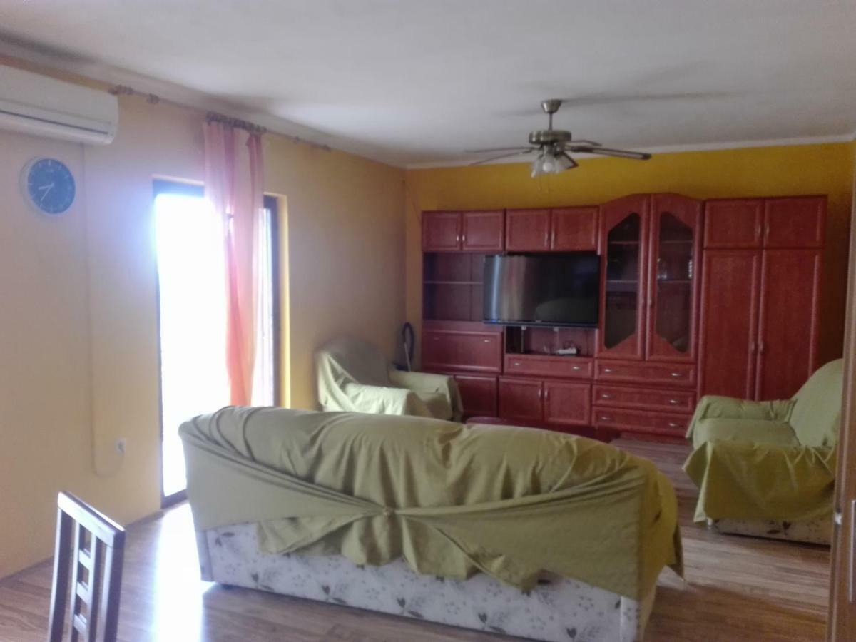 Apartment Luka Trogir Luaran gambar