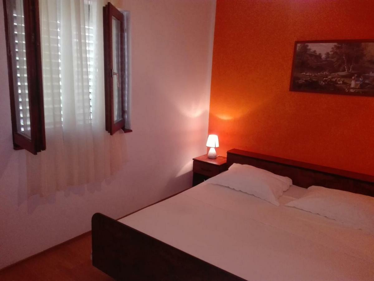 Apartment Luka Trogir Luaran gambar