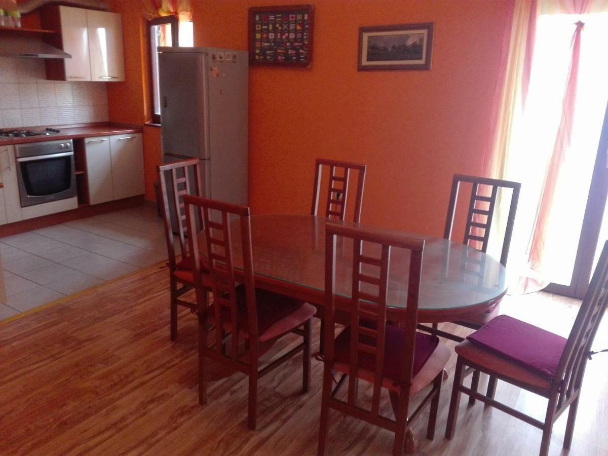 Apartment Luka Trogir Luaran gambar